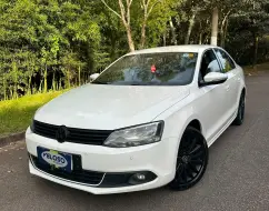 VOLKSWAGEN JETTA 2.0 TSI HIGHLINE 200CV GASOLINA 4P TIPTRONIC VOLKSWAGEN JETTA 2.0 TSI HIGHLINE 200CV GASOLINA 4P TIPTRONIC
