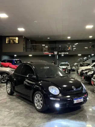 VOLKSWAGEN NEW BEETLE 2.0 MI 8V GASOLINA 2P AUTOMÁTICO VOLKSWAGEN NEW BEETLE 2.0 MI 8V GASOLINA 2P AUTOMÁTICO