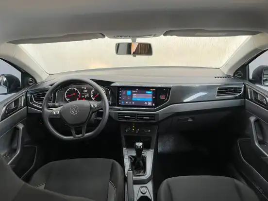 VOLKSWAGEN-POLO-2024