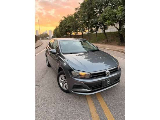 VOLKSWAGEN-POLO-2019