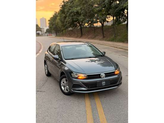 VOLKSWAGEN-POLO-2019