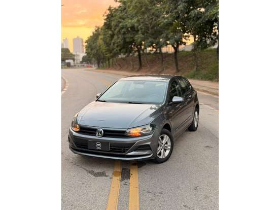 VOLKSWAGEN-POLO-2019