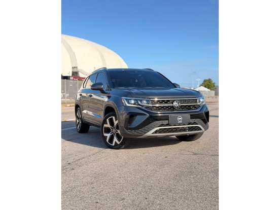 VOLKSWAGEN-TAOS-2024