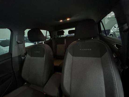 VOLKSWAGEN-T-CROSS-2025