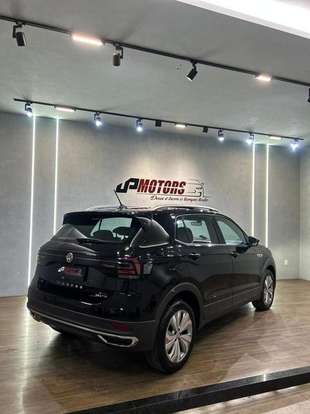 VOLKSWAGEN-T-CROSS-2020