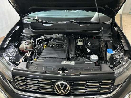 VOLKSWAGEN-T-CROSS-2020