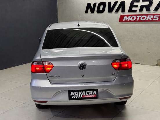 VOLKSWAGEN-VOYAGE-2013