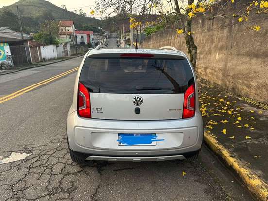 VOLKSWAGEN-CROSS UP-1.0 MPI 12V FLEX 4P AUTOMATIZADO VOLKSWAGEN-CROSS UP-2016
