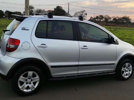 VOLKSWAGEN-FOX-1.0 MI SUNRISE 8V FLEX 4P MANUAL VOLKSWAGEN-FOX-2009