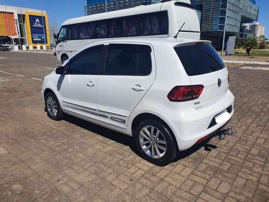 VOLKSWAGEN-FOX-1.6 MSI TOTAL FLEX CONNECT 4P MANUAL VOLKSWAGEN-FOX-2017