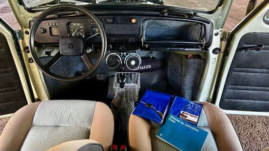 VOLKSWAGEN-FUSCA-1.6 8V GASOLINA 2P MANUAL VOLKSWAGEN-FUSCA-1984
