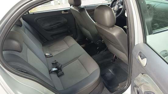 VOLKSWAGEN-GOL-2012