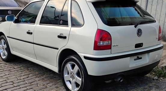 VOLKSWAGEN-GOL-2000
