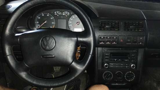 VOLKSWAGEN-GOL-2000