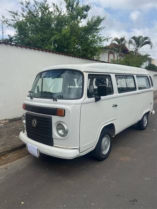 VOLKSWAGEN KOMBI 1.4 MI STD 8V FLEX 4P MANUAL