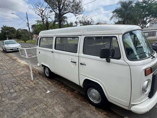VOLKSWAGEN-KOMBI-1.4 MI STD 8V FLEX 4P MANUAL VOLKSWAGEN-KOMBI-2012