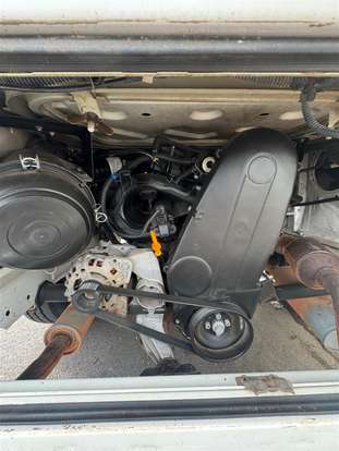 VOLKSWAGEN-KOMBI-2012