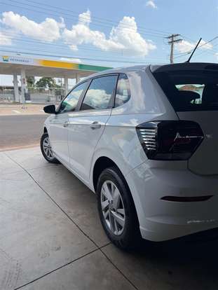 VOLKSWAGEN-POLO-2024
