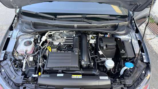 VOLKSWAGEN-POLO-2024