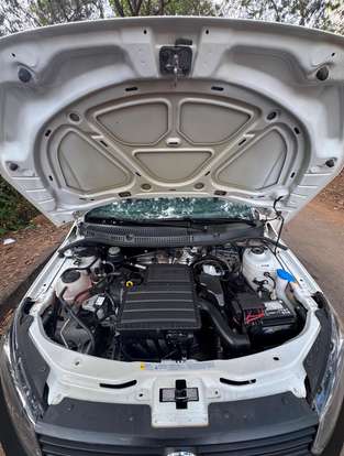 VOLKSWAGEN-SAVEIRO-2023