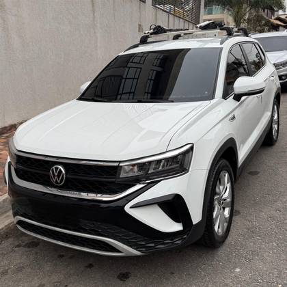 VOLKSWAGEN TAOS 1.4 250 TSI TOTAL FLEX COMFORTLINE AUTOMÁTICO