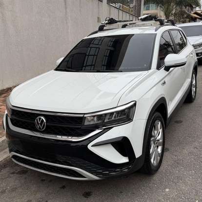VOLKSWAGEN-TAOS-2023