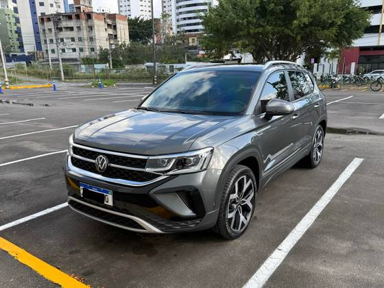 VOLKSWAGEN TAOS 1.4 250 TSI TOTAL FLEX HIGHLINE AUTOMÁTICO