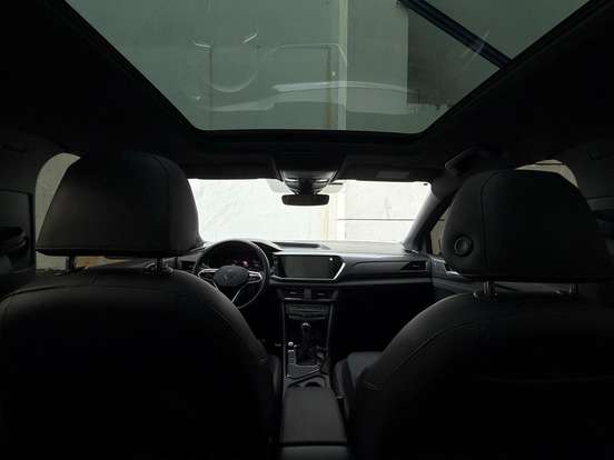 VOLKSWAGEN-TAOS-2024