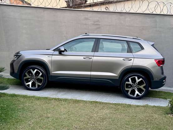 VOLKSWAGEN-TAOS-1.4 250 TSI TOTAL FLEX HIGHLINE AUTOMÁTICO VOLKSWAGEN-TAOS-2023