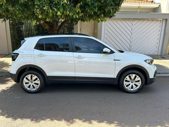 VOLKSWAGEN-T-CROSS-2020