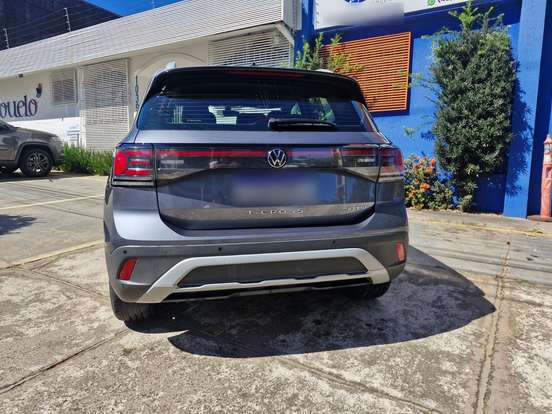 VOLKSWAGEN-T-CROSS-2025