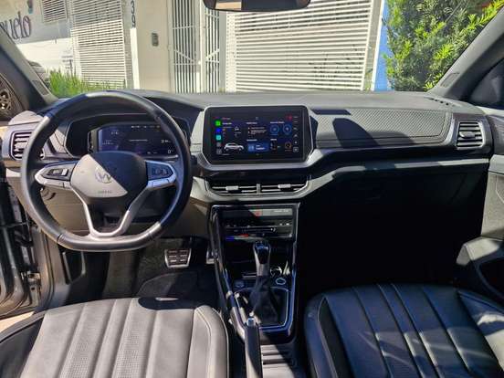 VOLKSWAGEN-T-CROSS-2025
