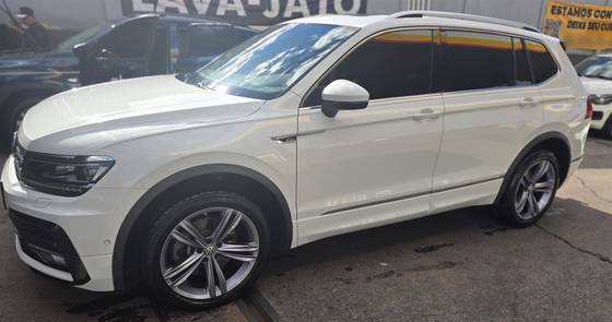 VOLKSWAGEN TIGUAN 2.0 350 TSI GASOLINA ALLSPACE R-LINE 4MOTION DSG