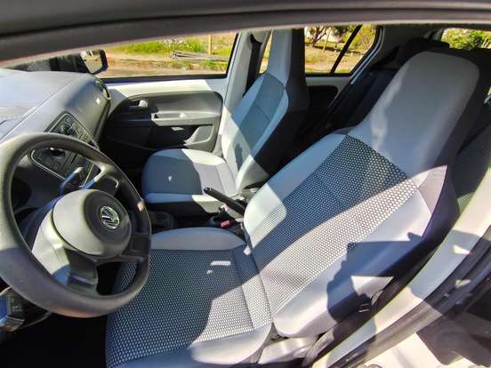 VOLKSWAGEN-UP-1.0 TSI MOVE UP 12V FLEX 4P MANUAL VOLKSWAGEN-UP-2015