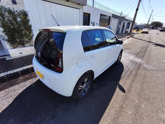 VOLKSWAGEN-UP-1.0 TSI MOVE UP 12V FLEX 4P MANUAL VOLKSWAGEN-UP-2015