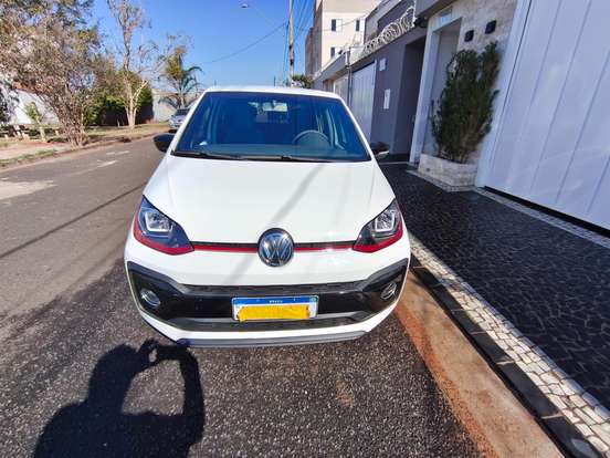 VOLKSWAGEN-UP-1.0 TSI MOVE UP 12V FLEX 4P MANUAL VOLKSWAGEN-UP-2015