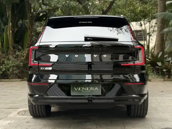 VOLVO-EX90-P8 RECHARGE TWIN ELECTRIC PERFORMANCE ULTRA AWD VOLVO-EX90-2025