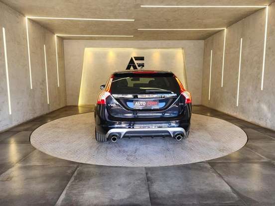 VOLVO-V60-2.0 T5 R DESIGN DYNAMIC 16V TURBO GASOLINA 4P AUTOMATIZADO VOLVO-V60-2013