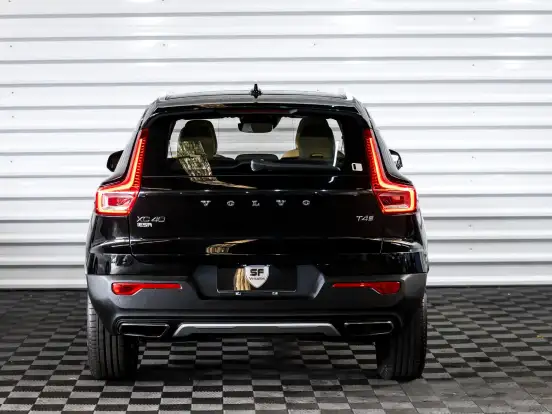 VOLVO-XC40-2.0 T4 GASOLINA INSCRIPTION GEARTRONIC VOLVO-XC40-2020