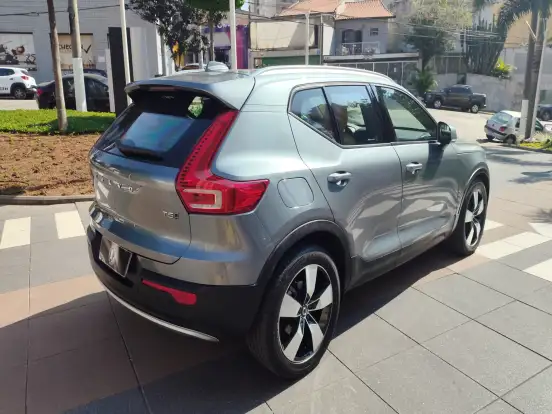 VOLVO-XC40-2.0 T5 GASOLINA MOMENTUM AWD GEARTRONIC VOLVO-XC40-2018