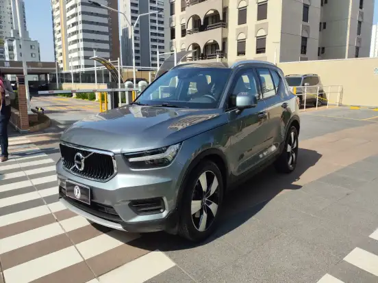 VOLVO-XC40-2.0 T5 GASOLINA MOMENTUM AWD GEARTRONIC VOLVO-XC40-2018