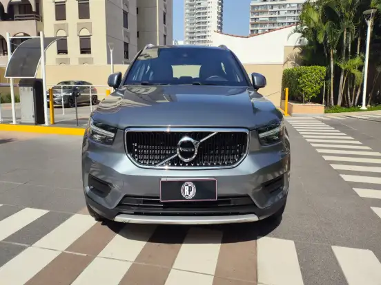 VOLVO-XC40-2.0 T5 GASOLINA MOMENTUM AWD GEARTRONIC VOLVO-XC40-2018