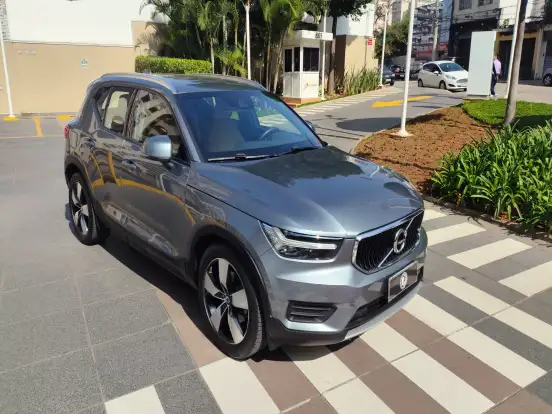VOLVO-XC40-2.0 T5 GASOLINA MOMENTUM AWD GEARTRONIC VOLVO-XC40-2018