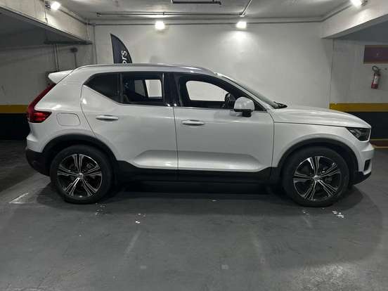 VOLVO-XC40-2.0 T4 GASOLINA INSCRIPTION GEARTRONIC VOLVO-XC40-2019