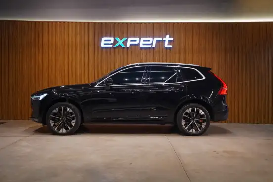 VOLVO-XC60-2020