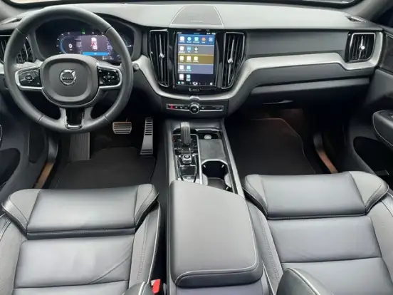 VOLVO-XC60-2.0 T8 PHEV ULTRA DARK AWD GEARTRONIC VOLVO-XC60-2025