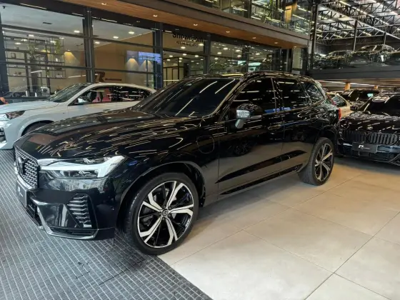 VOLVO XC60 2.0 T8 RECHARGE ULTIMATE DARK AWD GEARTRONIC