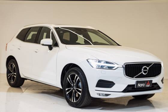 VOLVO XC60 2.0 D5 DIESEL MOMENTUM AWD GEARTRONIC
