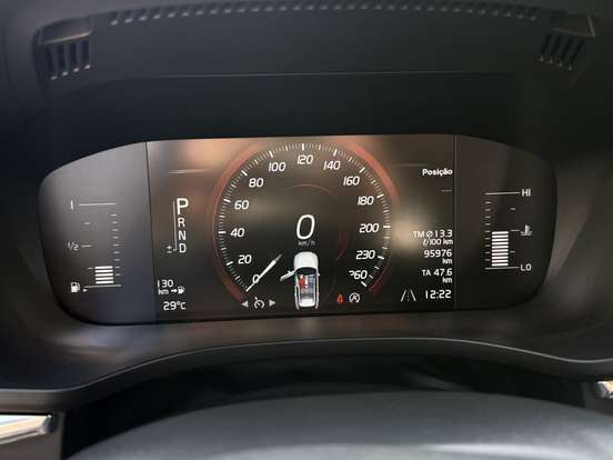 VOLVO-XC60-2.0 T5 GASOLINA MOMENTUM AWD GEARTRONIC VOLVO-XC60-2017