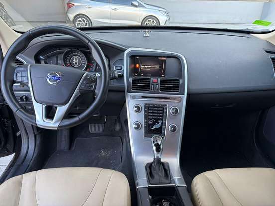 VOLVO-XC60-2.0 T5 KINETIC GASOLINA 4P AUTOMÁTICO VOLVO-XC60-2017